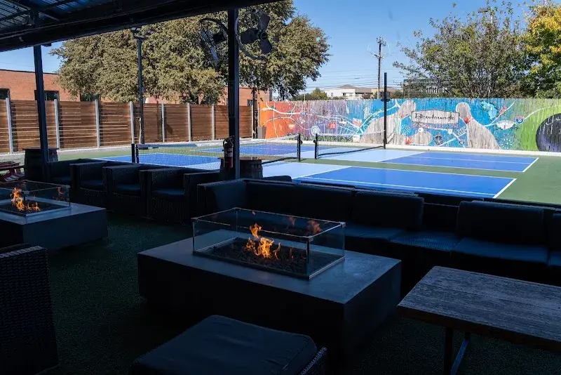 Bowlounge in Dallas, TX