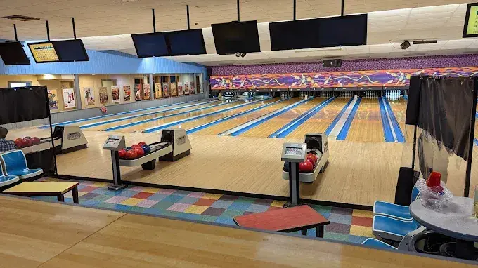 Devon Lanes in Devon, PA